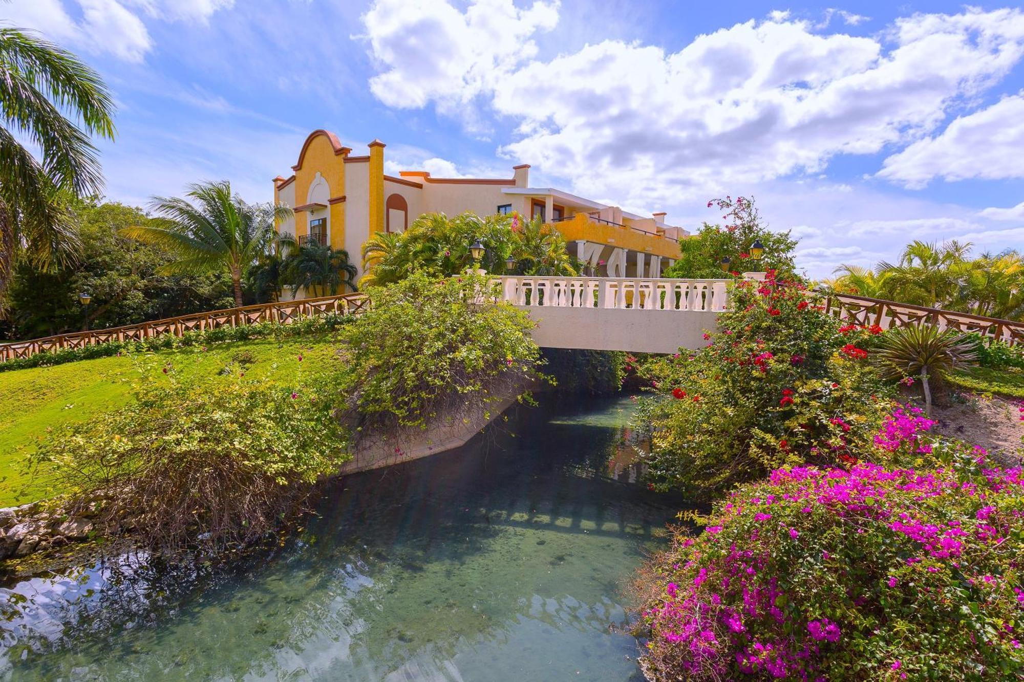 Trs Yucatan Hotel - Adults Only Akumal Luaran gambar